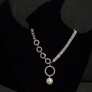 NWT -  Fashion Statement Rhinestone Pearl Necklace